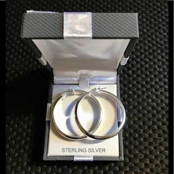 💫BNWB Sterling Silver Hoop Earrings💫 - Picture 2 of 6